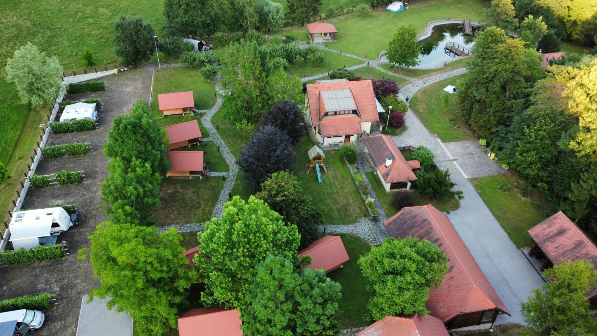 Apartments Kamp Podgrad Vransko Exterior foto